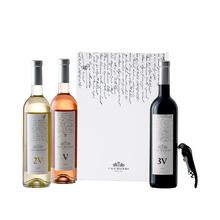 Cargar imagen en el visor de la galería, Colección Ensambles Obsequio Casa Madero 3 Botellas