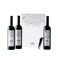 Cargar imagen en el visor de la galería, Coleccion Varietales Obsequio Casa Madero 3 Botellas